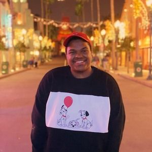 Meet your Posher, Nicholas